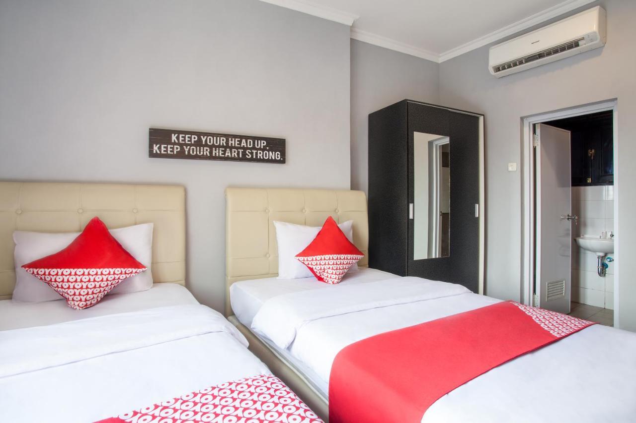 Oyo 105 La Maison D Ilona Jakarta Buitenkant foto
