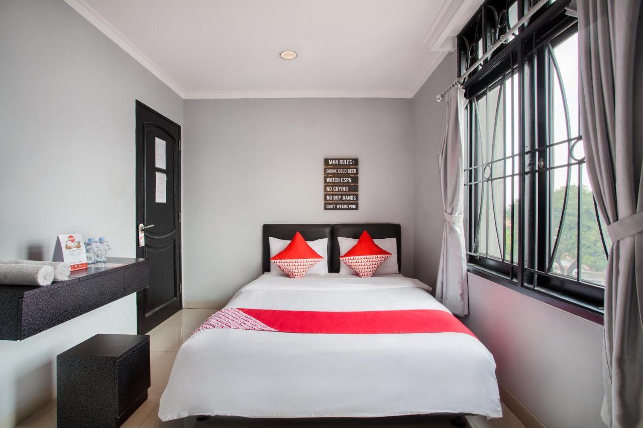 Oyo 105 La Maison D Ilona Jakarta Buitenkant foto