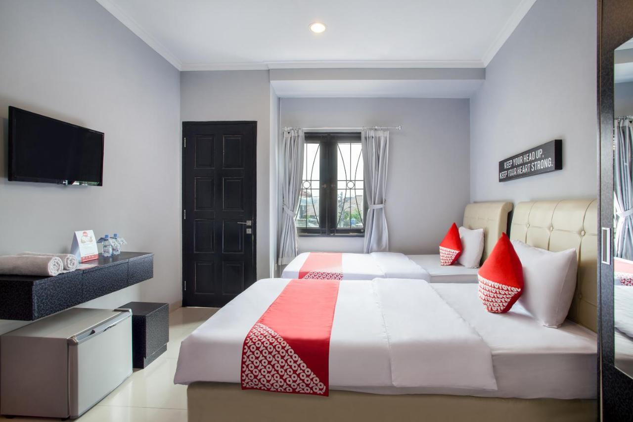 Oyo 105 La Maison D Ilona Jakarta Buitenkant foto