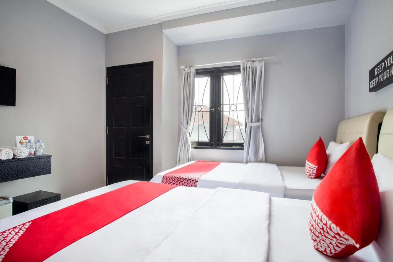 Oyo 105 La Maison D Ilona Jakarta Buitenkant foto