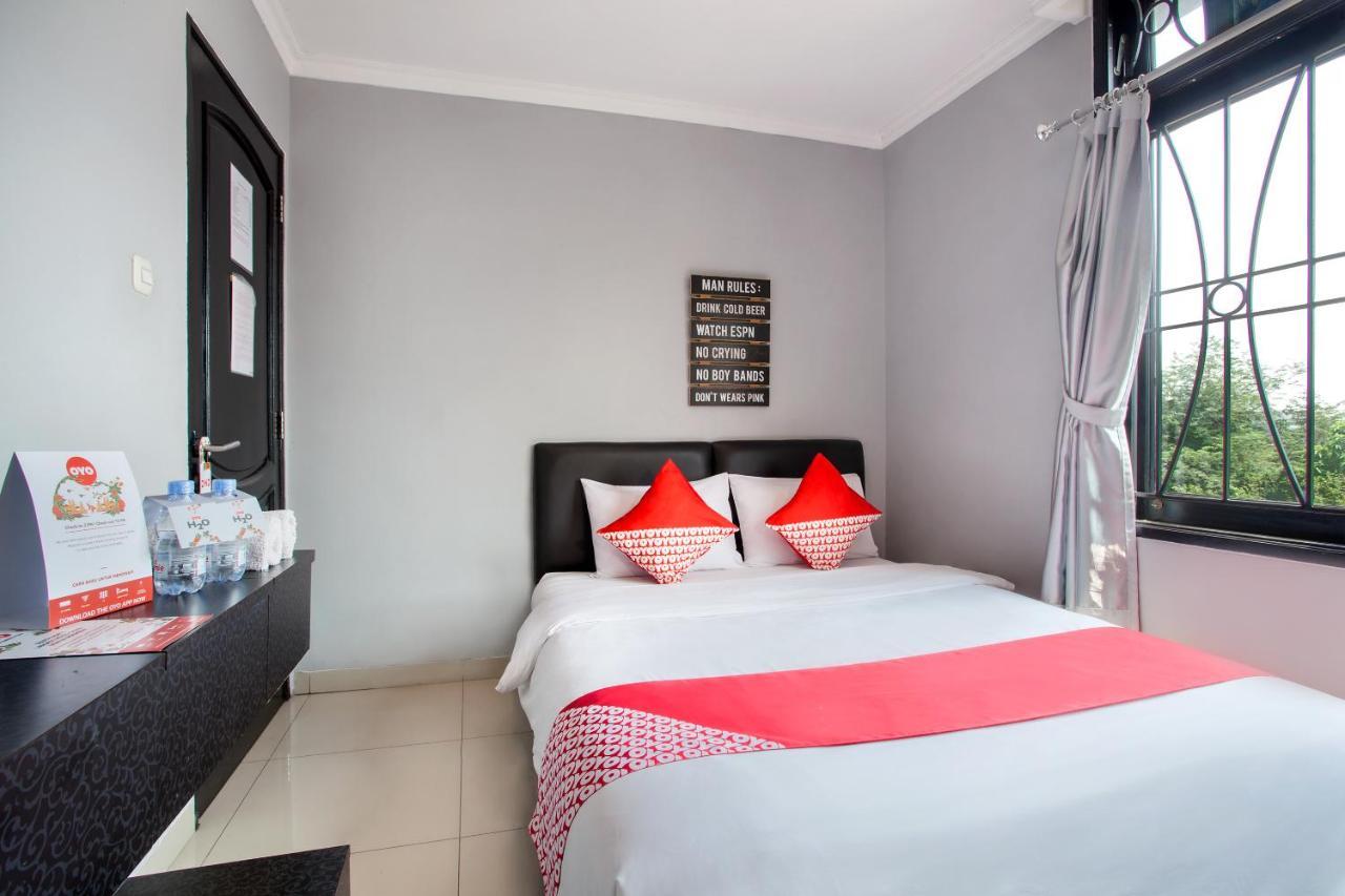 Oyo 105 La Maison D Ilona Jakarta Buitenkant foto