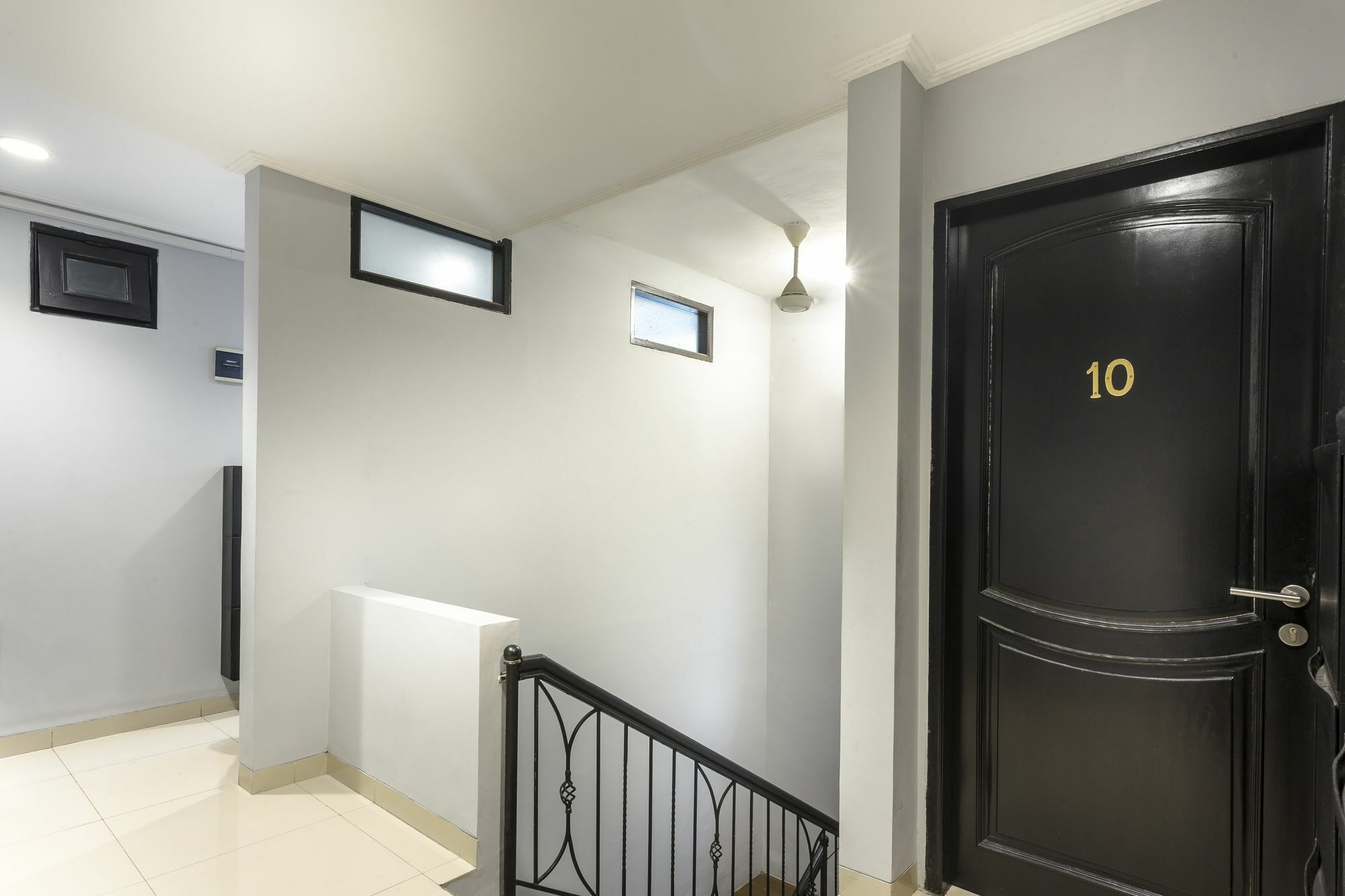 Oyo 105 La Maison D Ilona Jakarta Buitenkant foto
